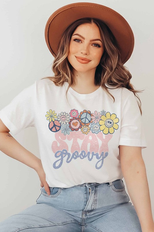 STAY GROOVY GRAPHIC TEE